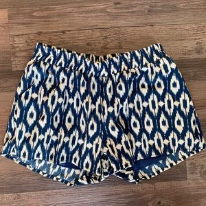 NWT Gianna Bini Dress Shorts